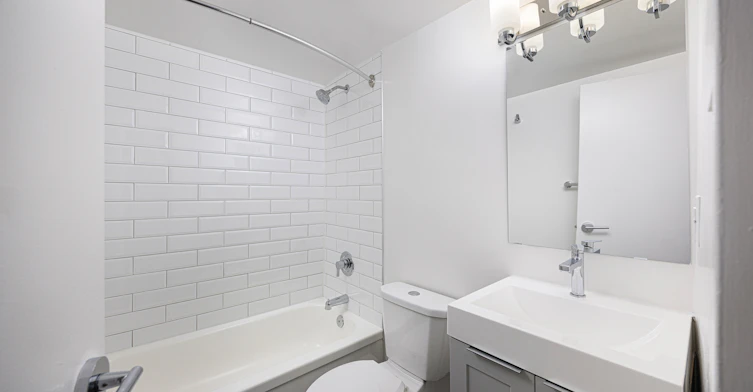 0706-30 Esterbrooke Avenue, Toronto, ON, M2J 2C4 - 11