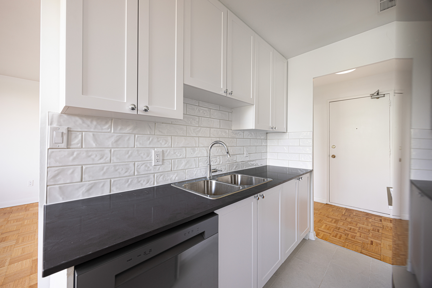 0206-60 Esther Lorrie Drive, Toronto, ON, M9W 4T9 - 4