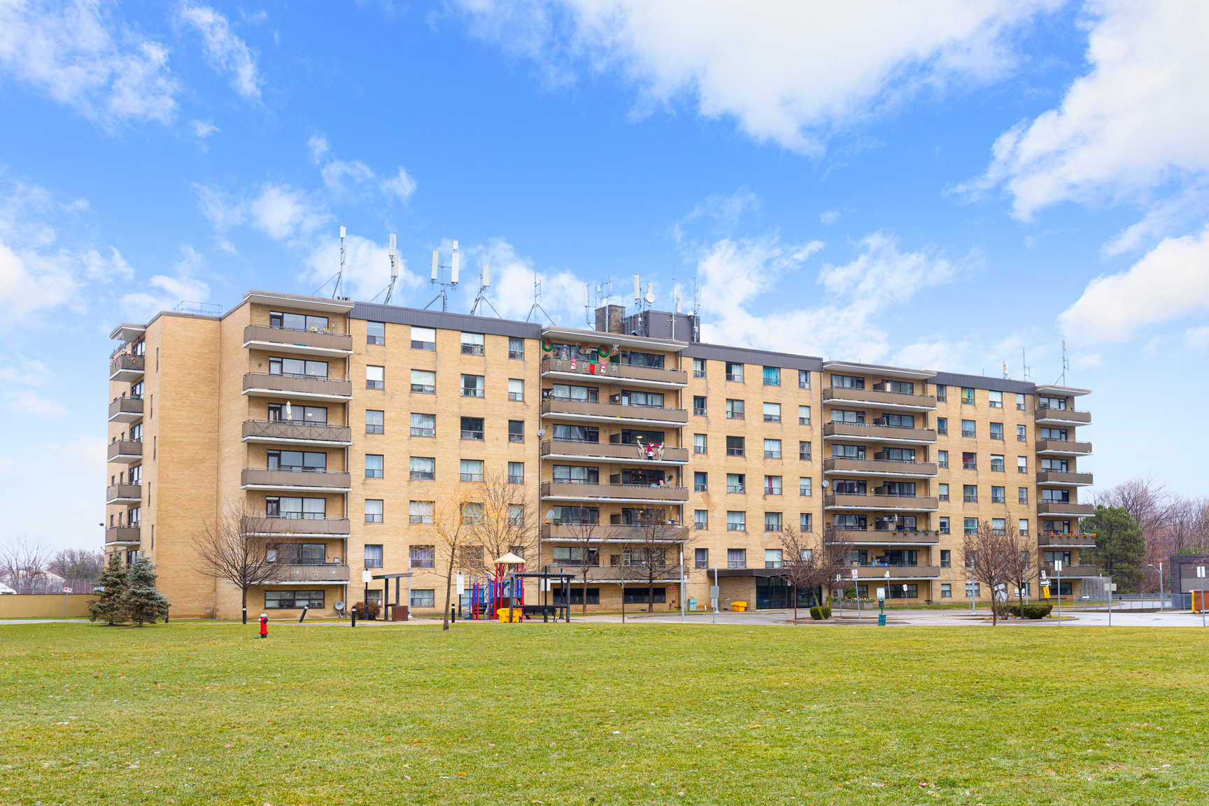 0106-70 Esther Lorrie Drive, Toronto, ON, M9W 4T9 - 2