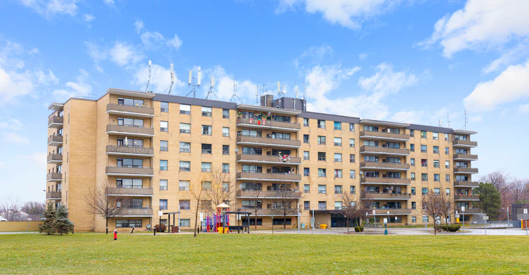 0106-70 Esther Lorrie Drive, Toronto, ON, M9W 4T9 - 2