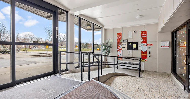 0106-70 Esther Lorrie Drive, Toronto, ON, M9W 4T9 - 13