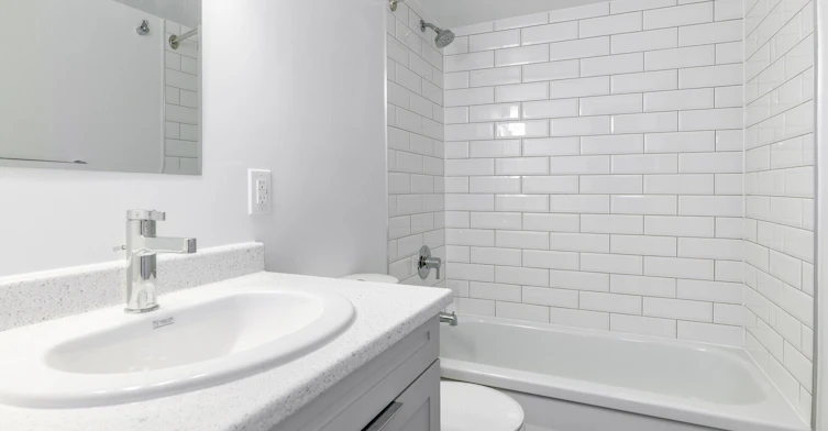 0407-30 High Street East, Mississauga, ON, L5G 1J8 - 6