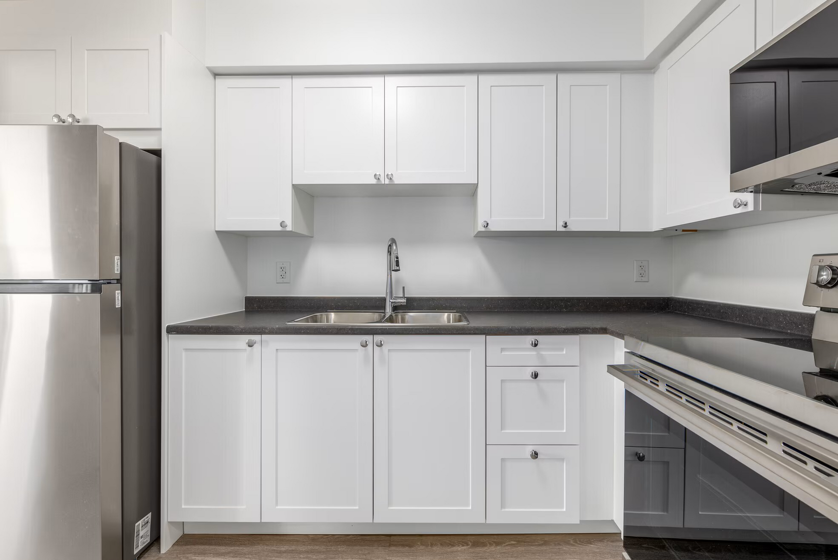 1201-30 High Street East, Mississauga, ON, L5G 1J8 - 2