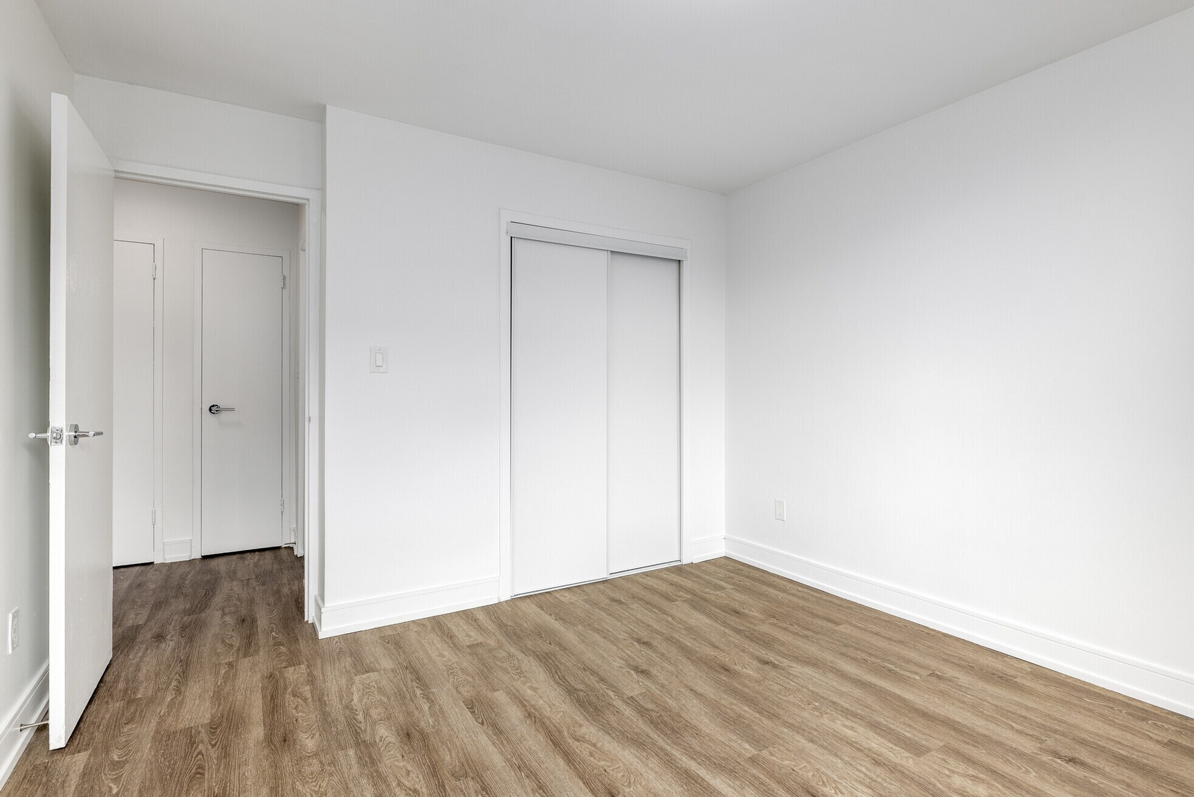 1201-30 High Street East, Mississauga, ON, L5G 1J8 - 6