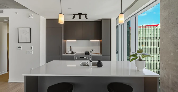 360 Mayor Rue, Montréal, QC, H3A 0J4 - 12