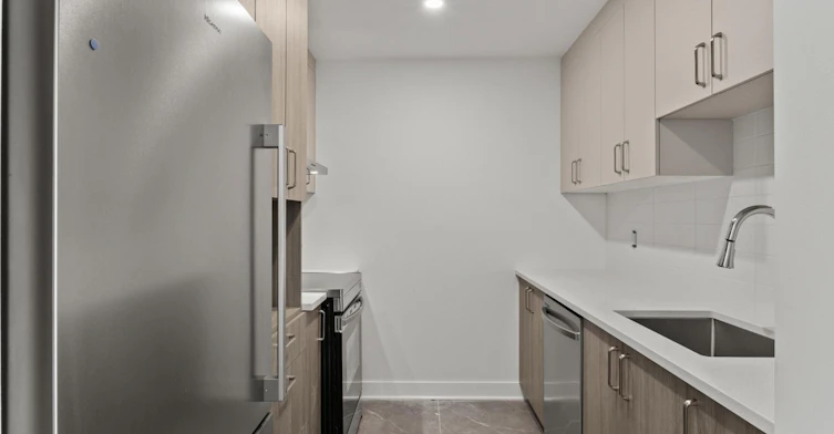 242 Hymus Boulevard, Pointe-Claire, QC, H9R 1G3 - 5