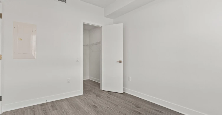 242 Hymus Boulevard, Pointe-Claire, QC, H9R 1G3 - 11