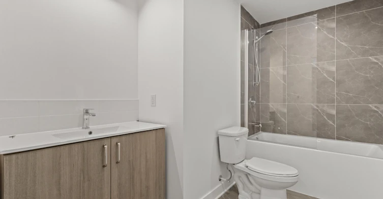242 Hymus Boulevard, Pointe-Claire, QC, H9R 1G3 - 13