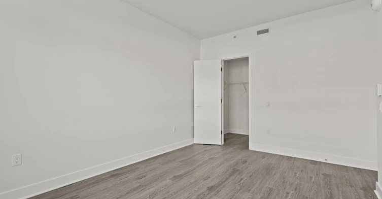 242 Hymus Boulevard, Pointe-Claire, QC, H9R 1G3 - 9