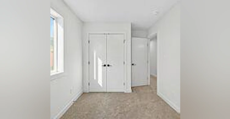 10314 147 Street Northwest, Edmonton, AB, T5N 3C3 - 3