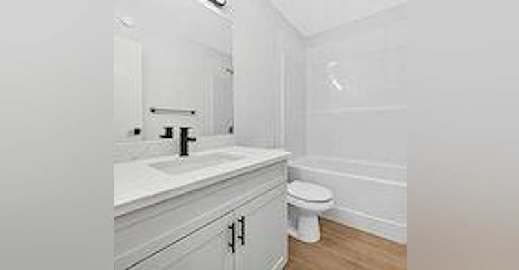 10314 147 Street Northwest, Edmonton, AB, T5N 3C3 - 2