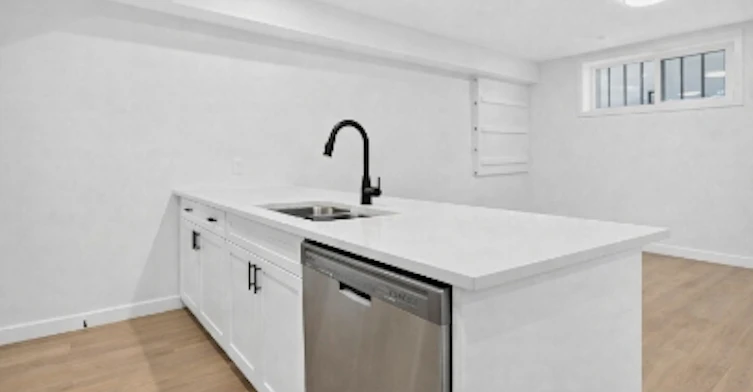 2-10320 147 Street Northwest, Edmonton, AB, T5N 3C3 - 14