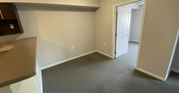 11332 95 Street, Edmonton, AB, T5G 0V4 - 4