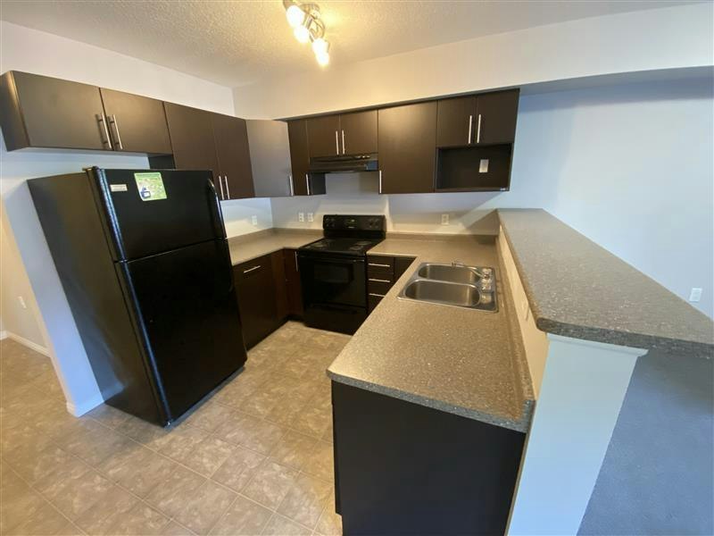 11332 95 Street, Edmonton, AB, T5G 0V4