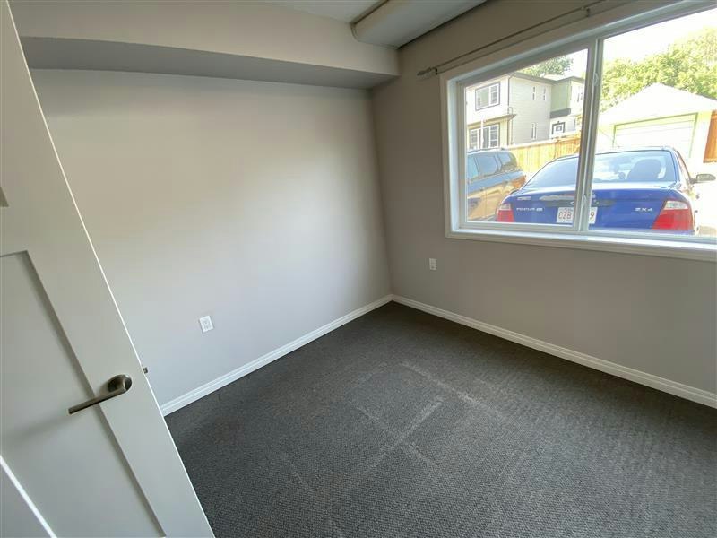 11332 95 Street, Edmonton, AB, T5G 0V4 - 9