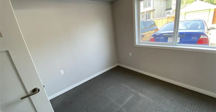 11332 95 Street, Edmonton, AB, T5G 0V4 - 9