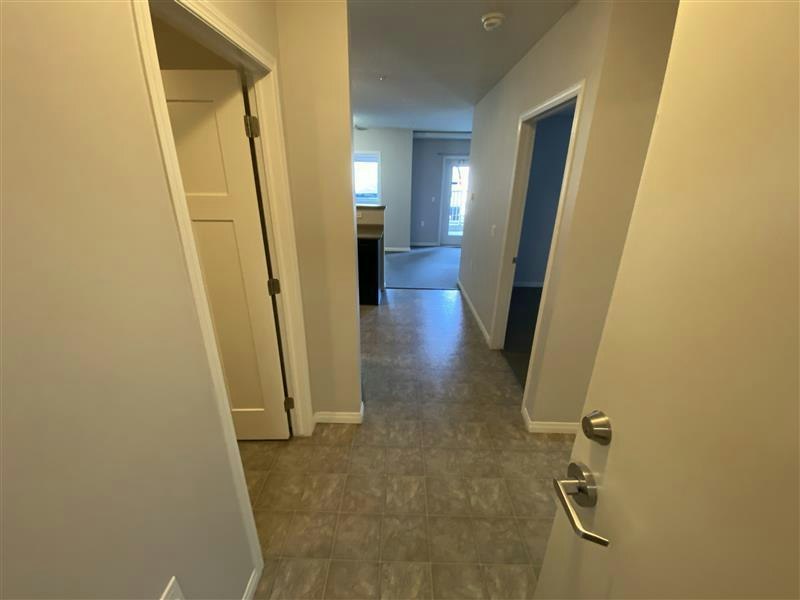 11332 95 Street, Edmonton, AB, T5G 0V4 - 5