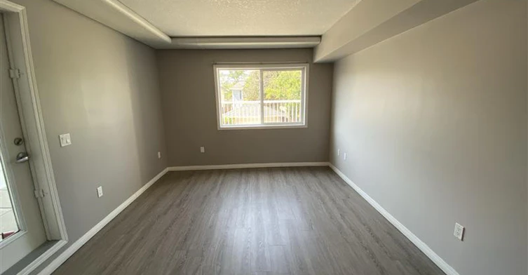 11332 95 Street, Edmonton, AB, T5G 0V4 - 5