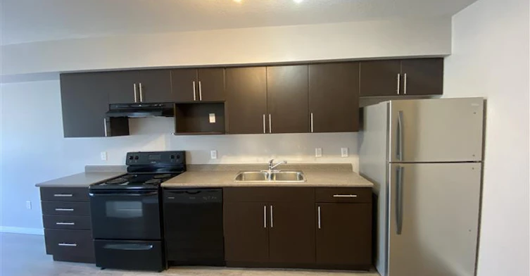 11332 95 Street, Edmonton, AB, T5G 0V4 - 8