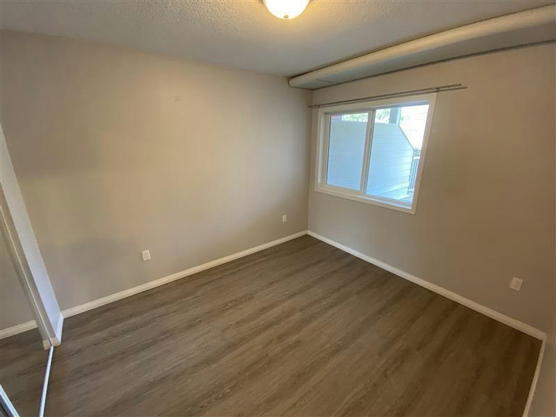 11332 95 Street, Edmonton, AB, T5G 0V4