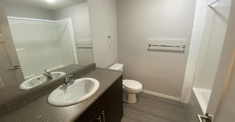 11332 95 Street, Edmonton, AB, T5G 0V4 - 9