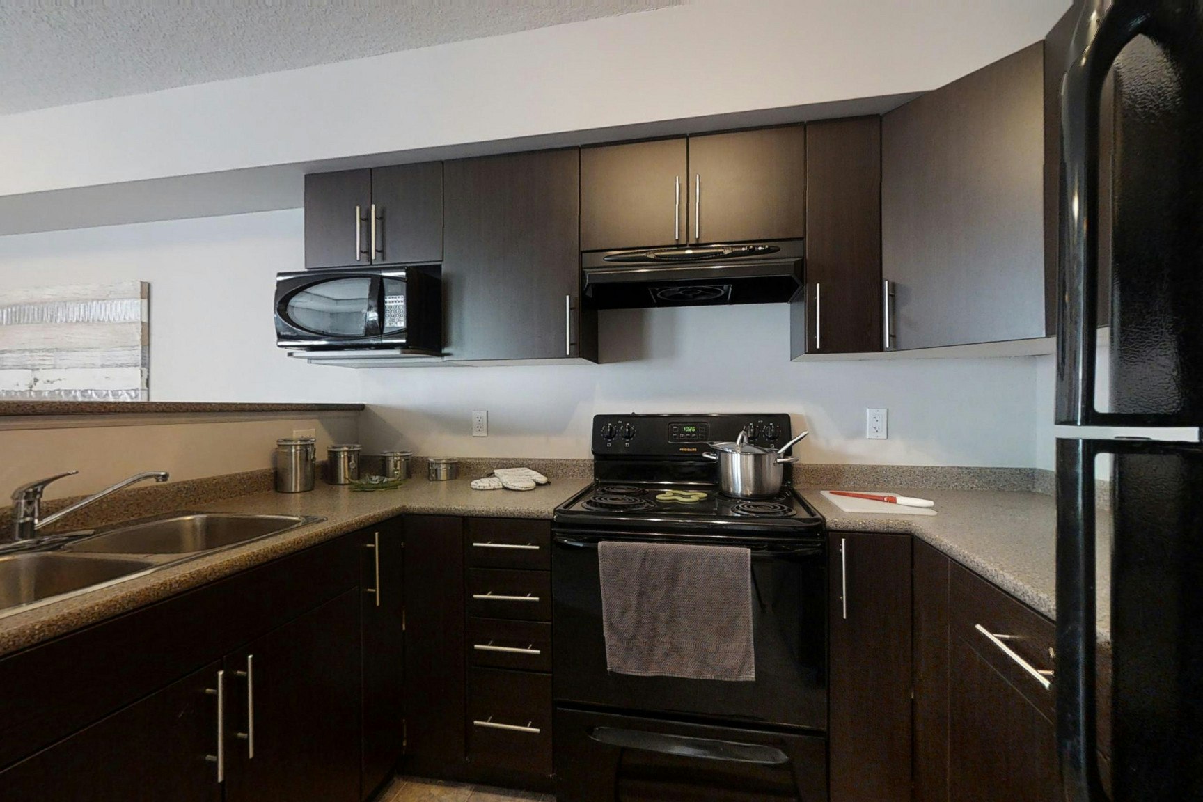 11332 95 Street, Edmonton, AB, T5G 0V4 - 6