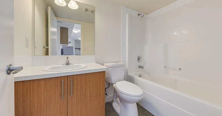 2505 24th Street NW, Calgary, AB, T2M 4X6 - 6