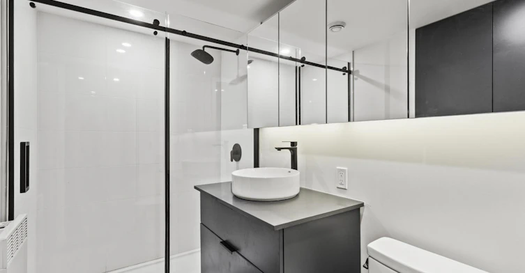 215 Murray Rue, Montréal, QC, H3C 0B5 - 16