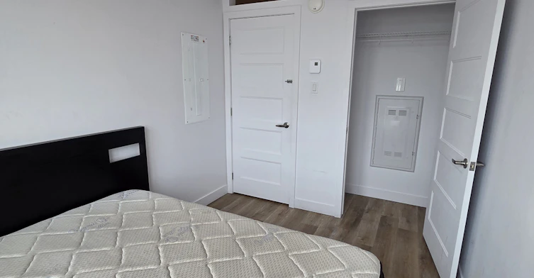 980 Notre Dame Rue, Montréal, QC, H8S 2B9 - 9