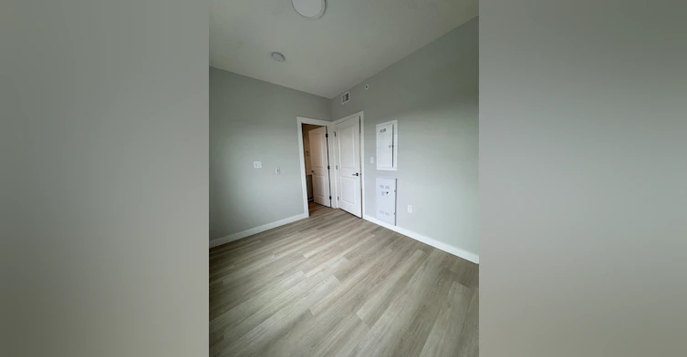 106-10757 83 Avenue Northwest, Edmonton, AB, T6E 2E5 - 6