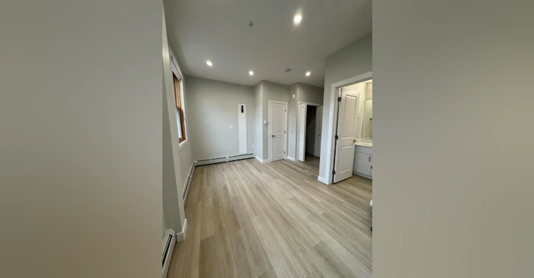 101-10757 83 Avenue Northwest, Edmonton, AB, T6E 2E5 - 13