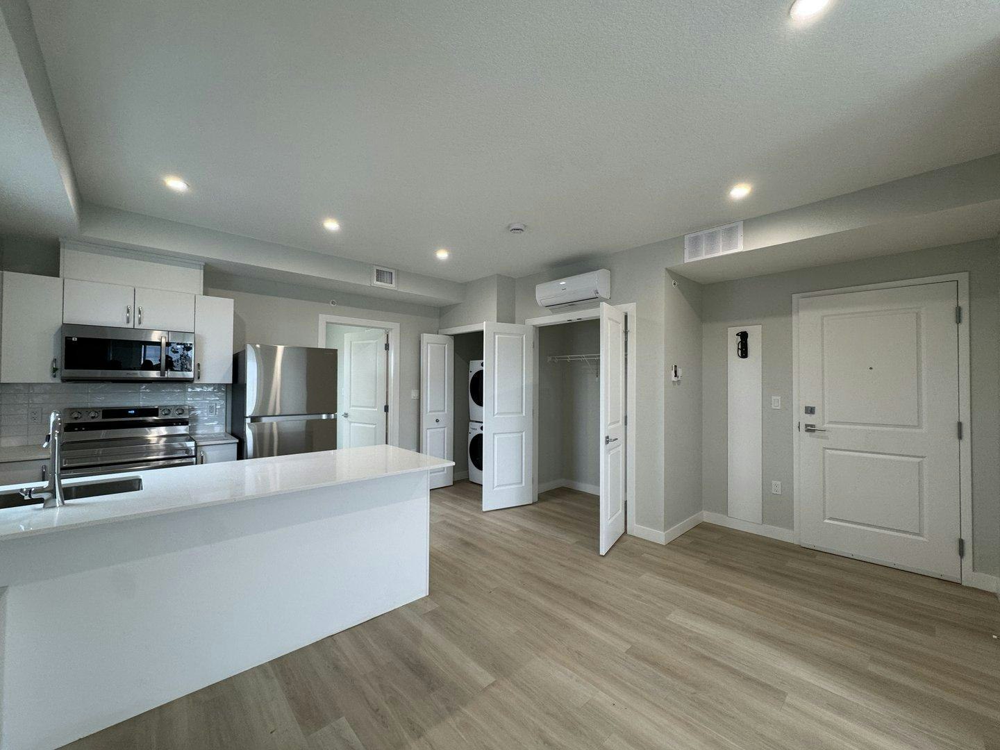 101-10757 83 Avenue Northwest, Edmonton, AB, T6E 2E5 - 8