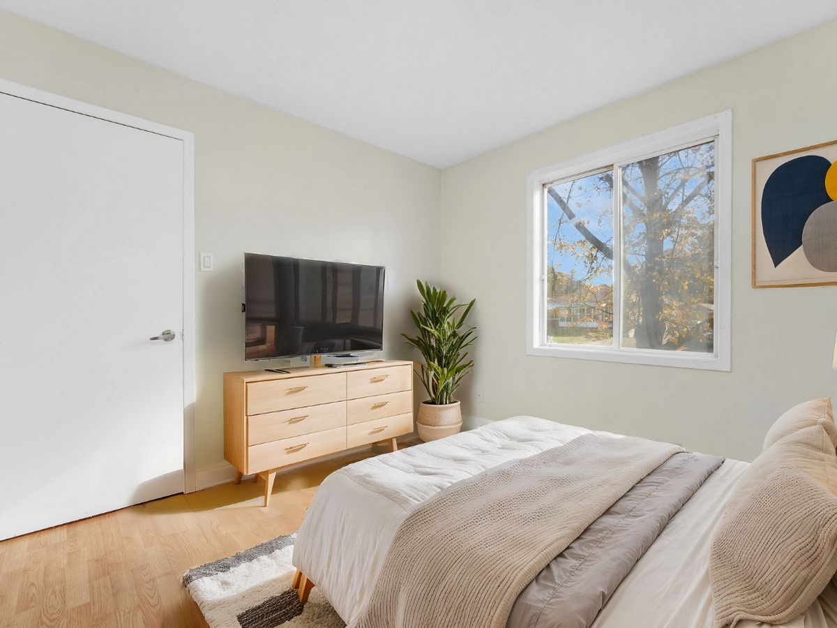 0203-178 Lp Grove, Barrie, ON, L4M 2P7