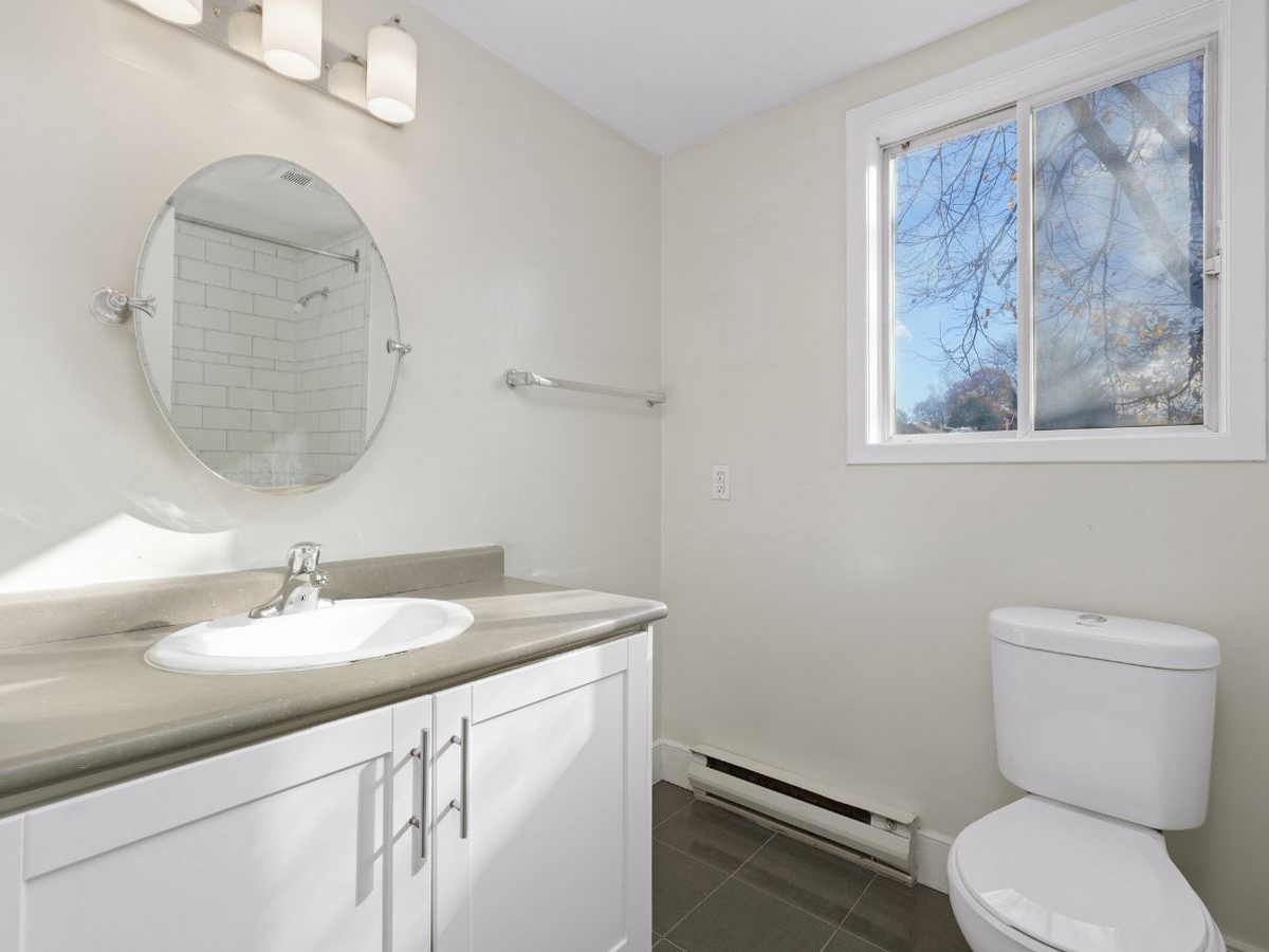 0203-178 Lp Grove, Barrie, ON, L4M 2P7 - 5