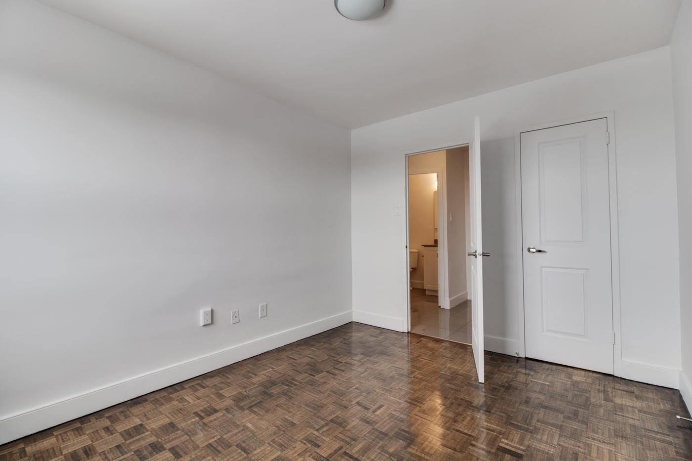10 Garfella Lp, Toronto, ON, M9V 2G1 - 12