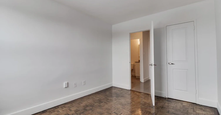 10 Garfella Lp, Toronto, ON, M9V 2G1 - 12