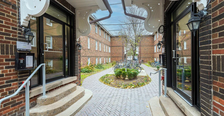 C01-245 Howland Lp, Toronto, ON, M5R 3B7 - 9
