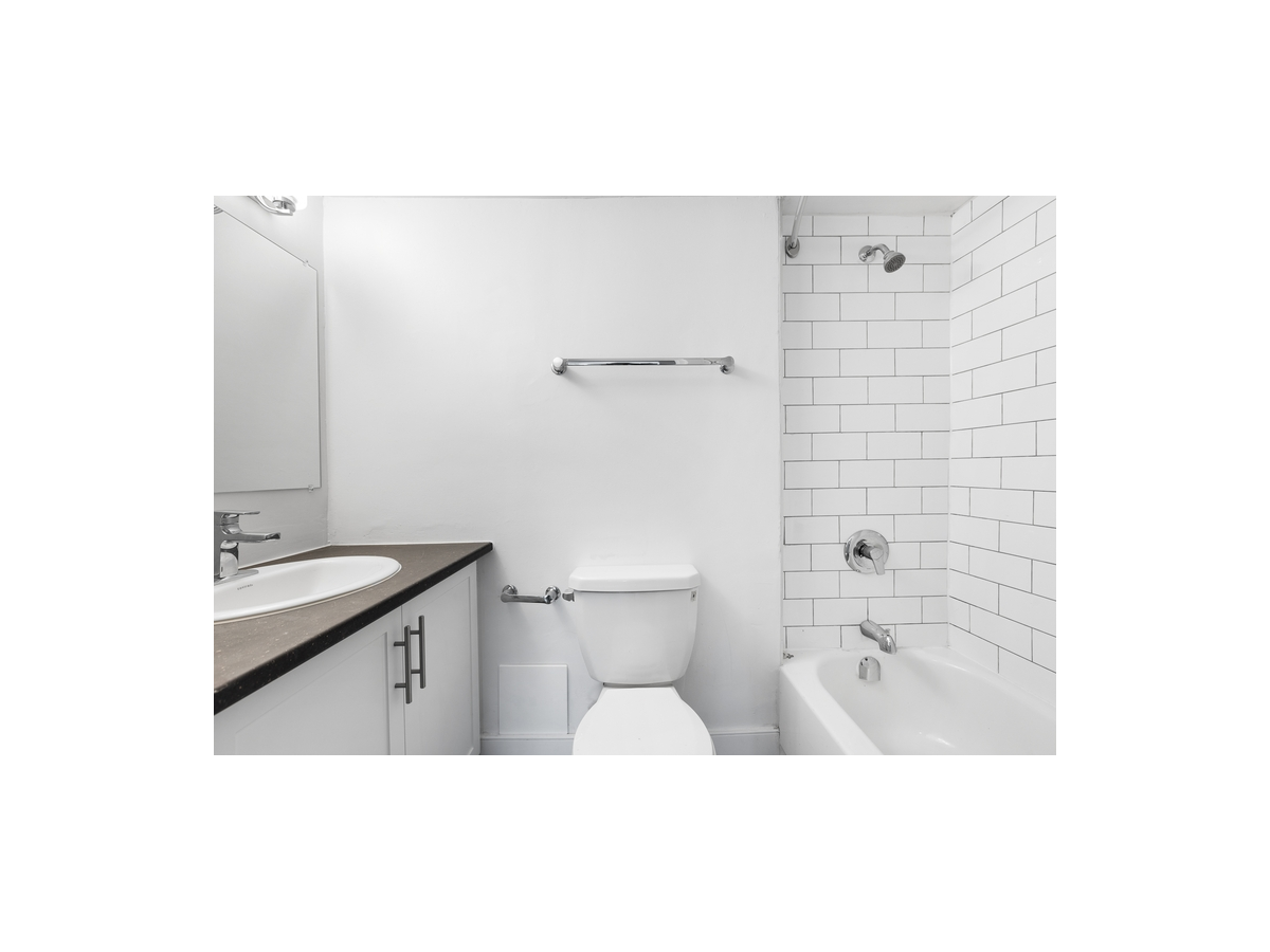 0016-109 Doane) Lp, Ottawa, ON, K2B 6G8 - 7