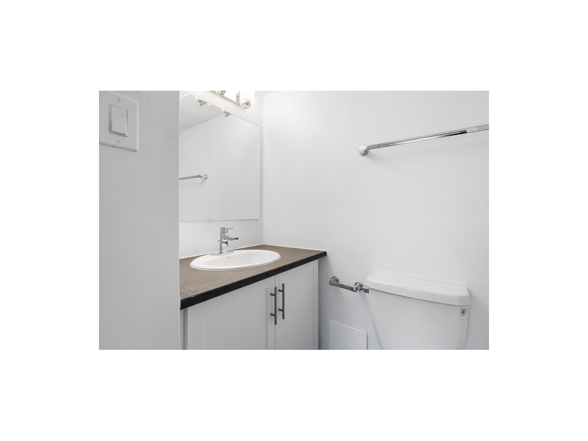 0016-109 Doane) Lp, Ottawa, ON, K2B 6G8 - 8