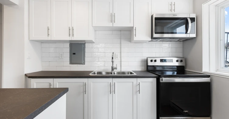 0016-109 Doane) Lp, Ottawa, ON, K2B 6G8 - 4