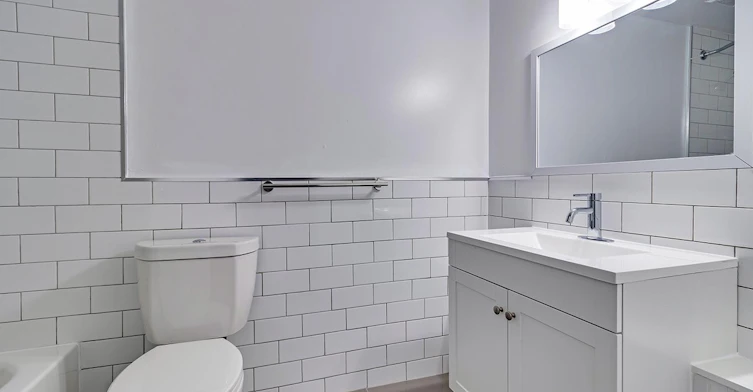 0015-7555 Goreway Lp, Mississauga, ON, L4T 3M9 - 4