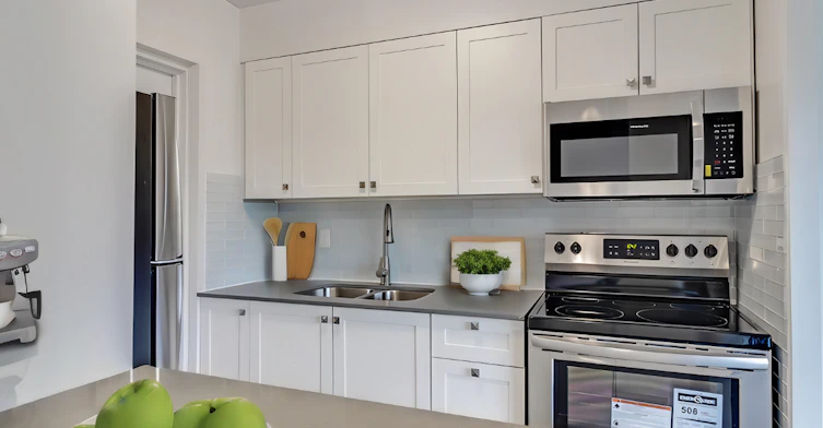 0015-7555 Goreway Lp, Mississauga, ON, L4T 3M9 - 9