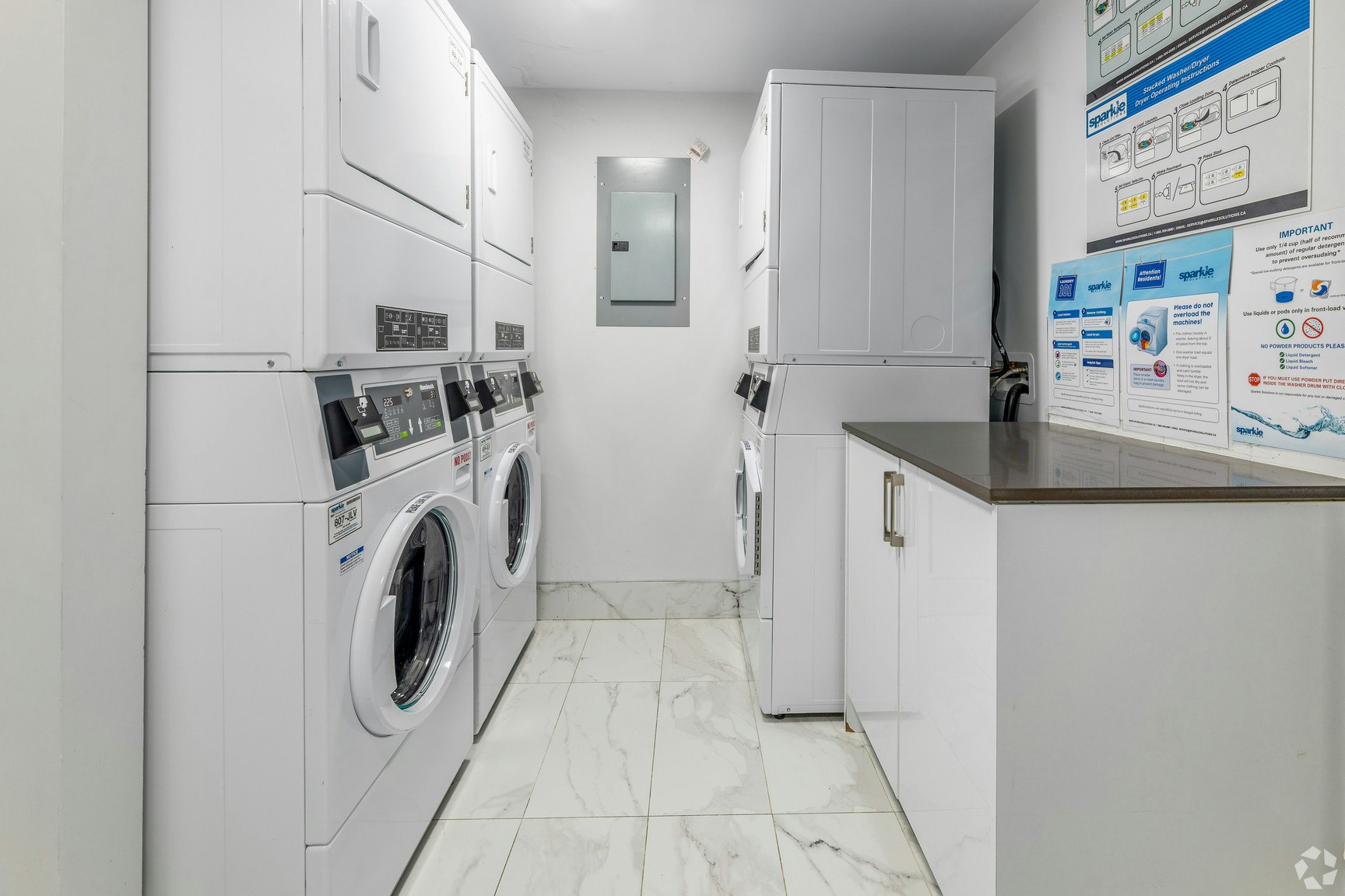 0139-7555 Goreway Lp, Mississauga, ON, L4T 3M9