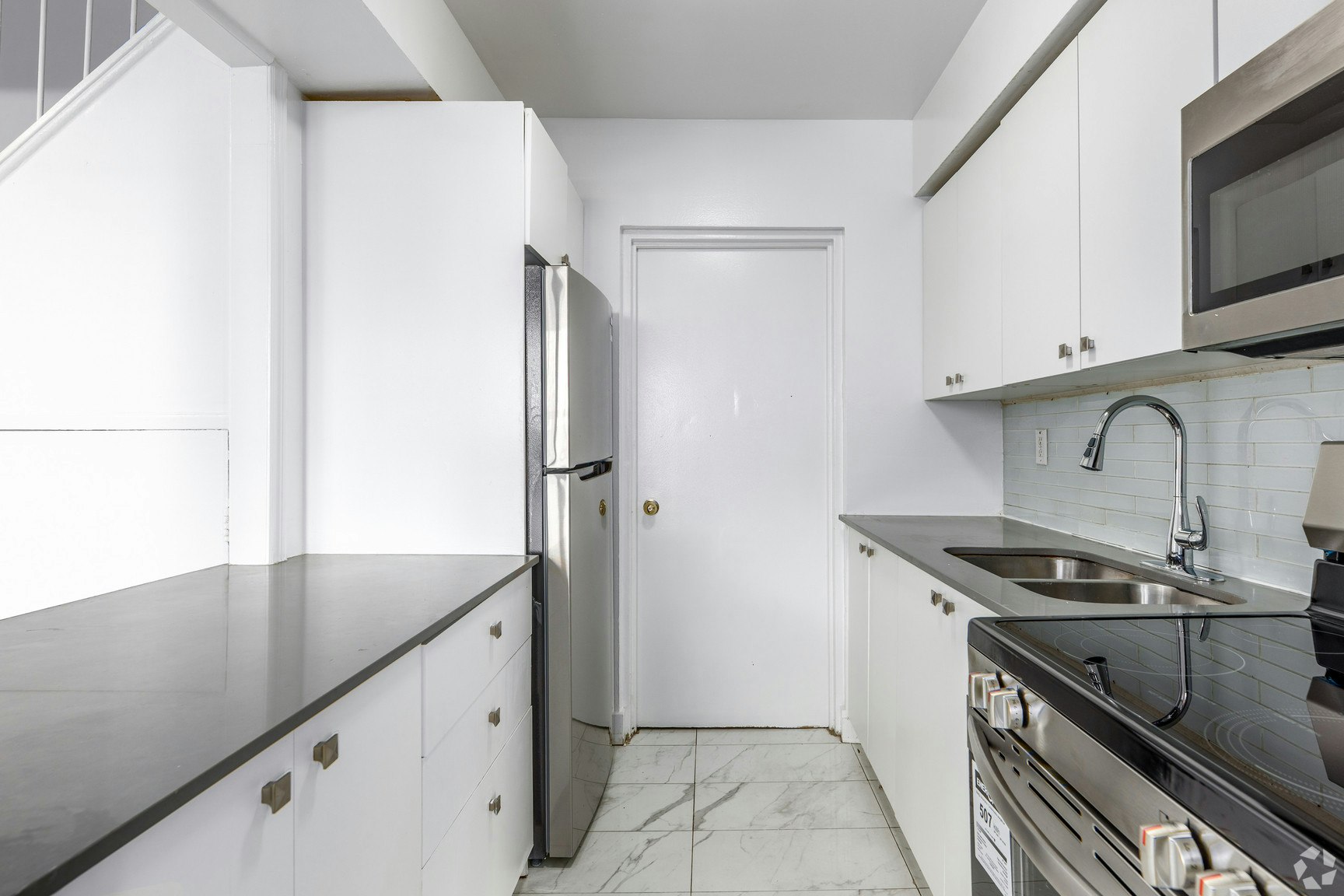 7555 Goreway Lp, Mississauga, ON, L4T 3M9 - 5