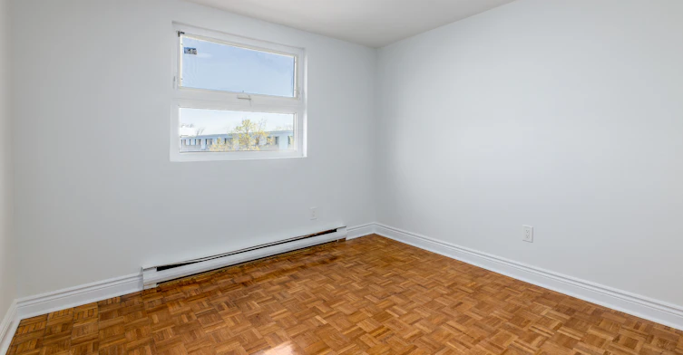 7555 Goreway Lp, Mississauga, ON, L4T 3M9 - 7