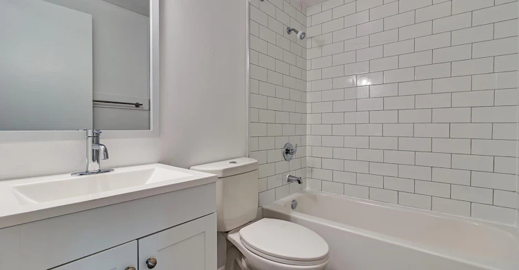 0121-7555 Goreway Drive, Mississauga, ON, L4T 3M9 - 11