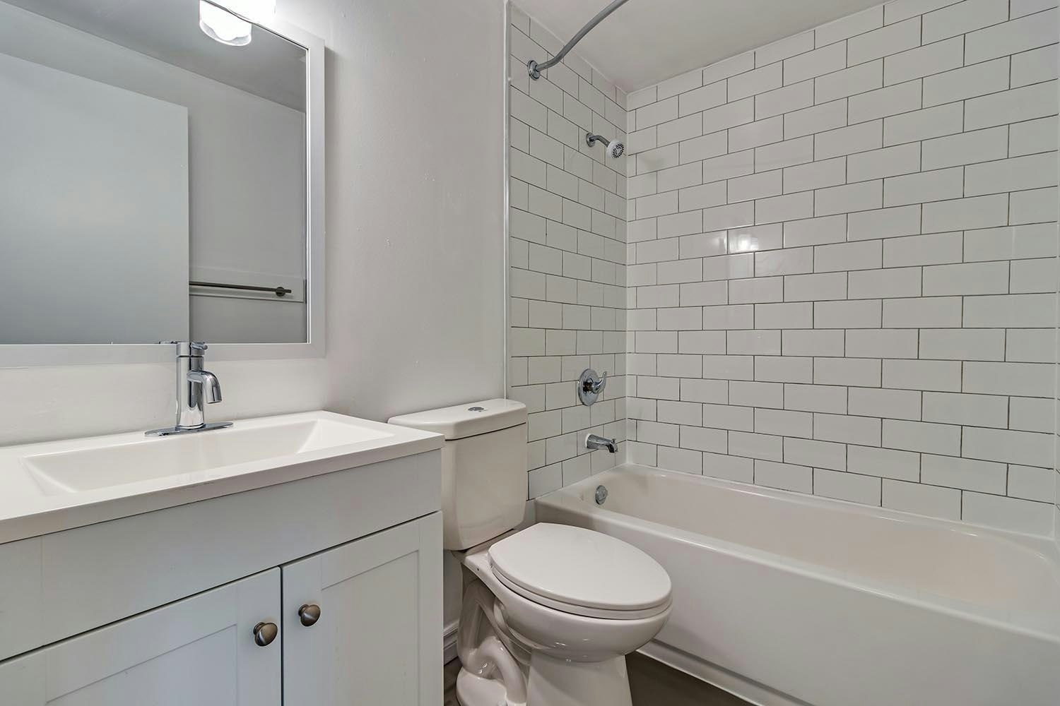 0262-7555 Goreway Lp, Mississauga, ON, L4T 3M9 - 11