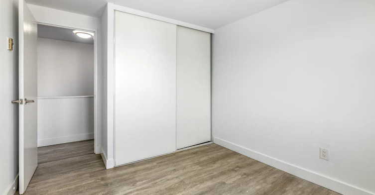 146C-7555 Goreway Lp, Mississauga, ON, L4T 3M9 - 3