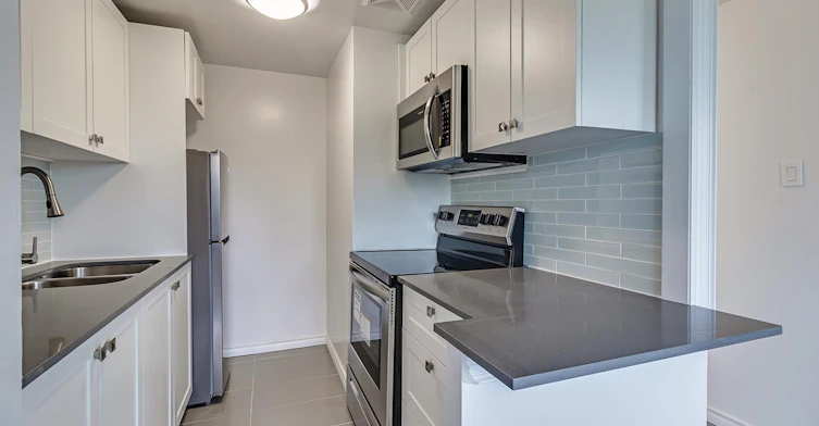 0131-7555 Goreway Lp, Mississauga, ON, L4T 3M9 - 6