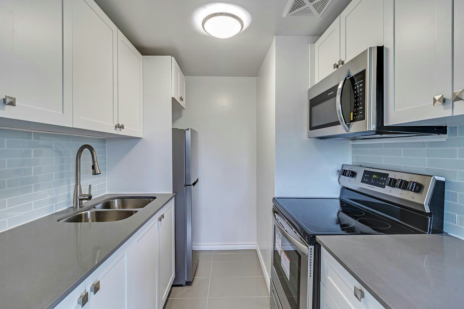 0131-7555 Goreway Lp, Mississauga, ON, L4T 3M9 - 7